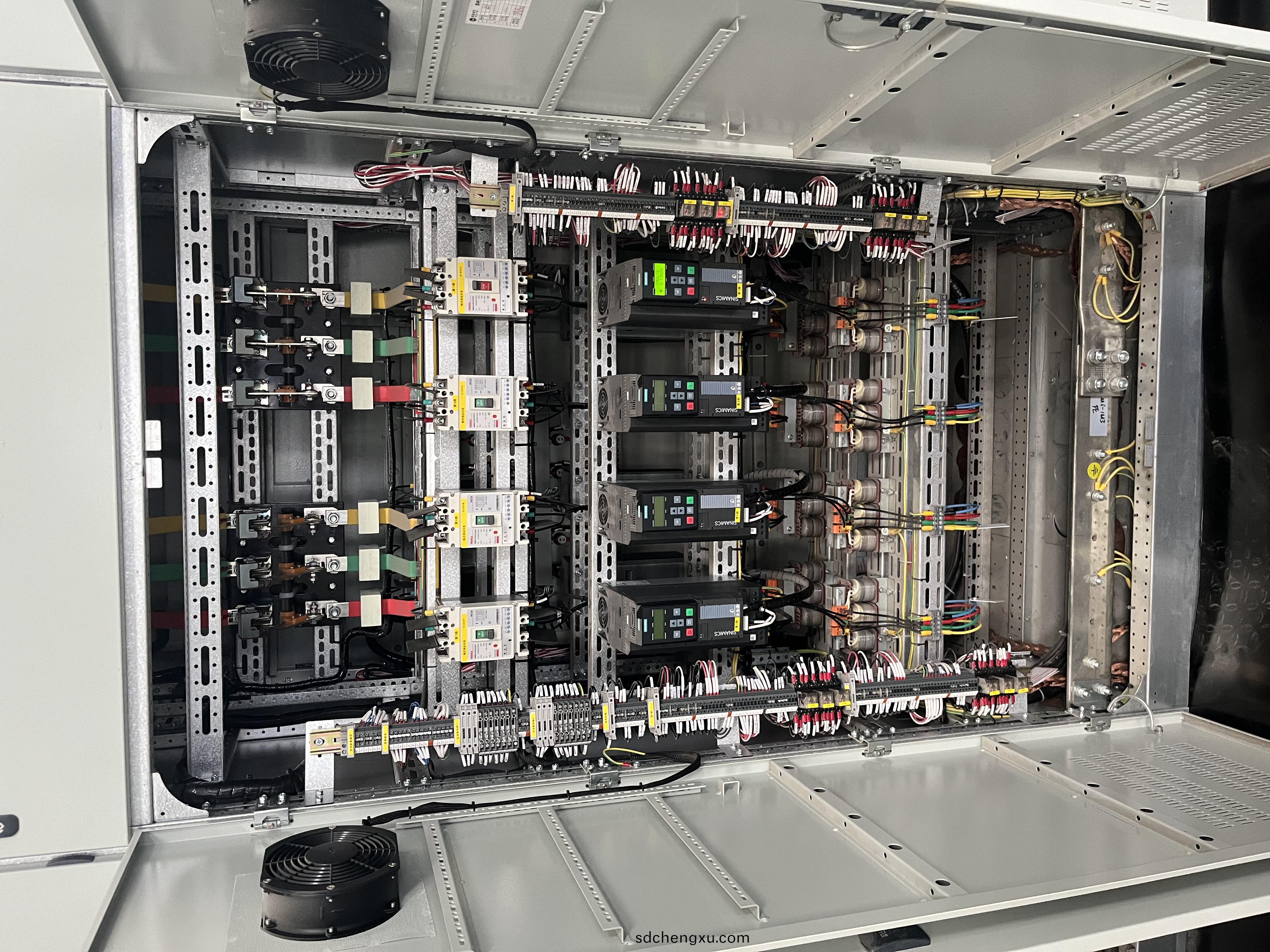 1693875120433712.jpg 1693875120433712.jpg